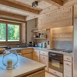 Chalet Chalet Renove 6 A Megeve, Proche Pistes Rochebrune, Jardin, Garage, 12 Personnes - Fr-1-453-237 *